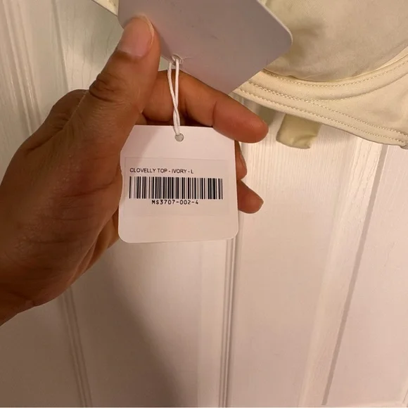 SOLD! Monday Swimwear Clovelly Top, Ivory, L - Picture 6 of 11